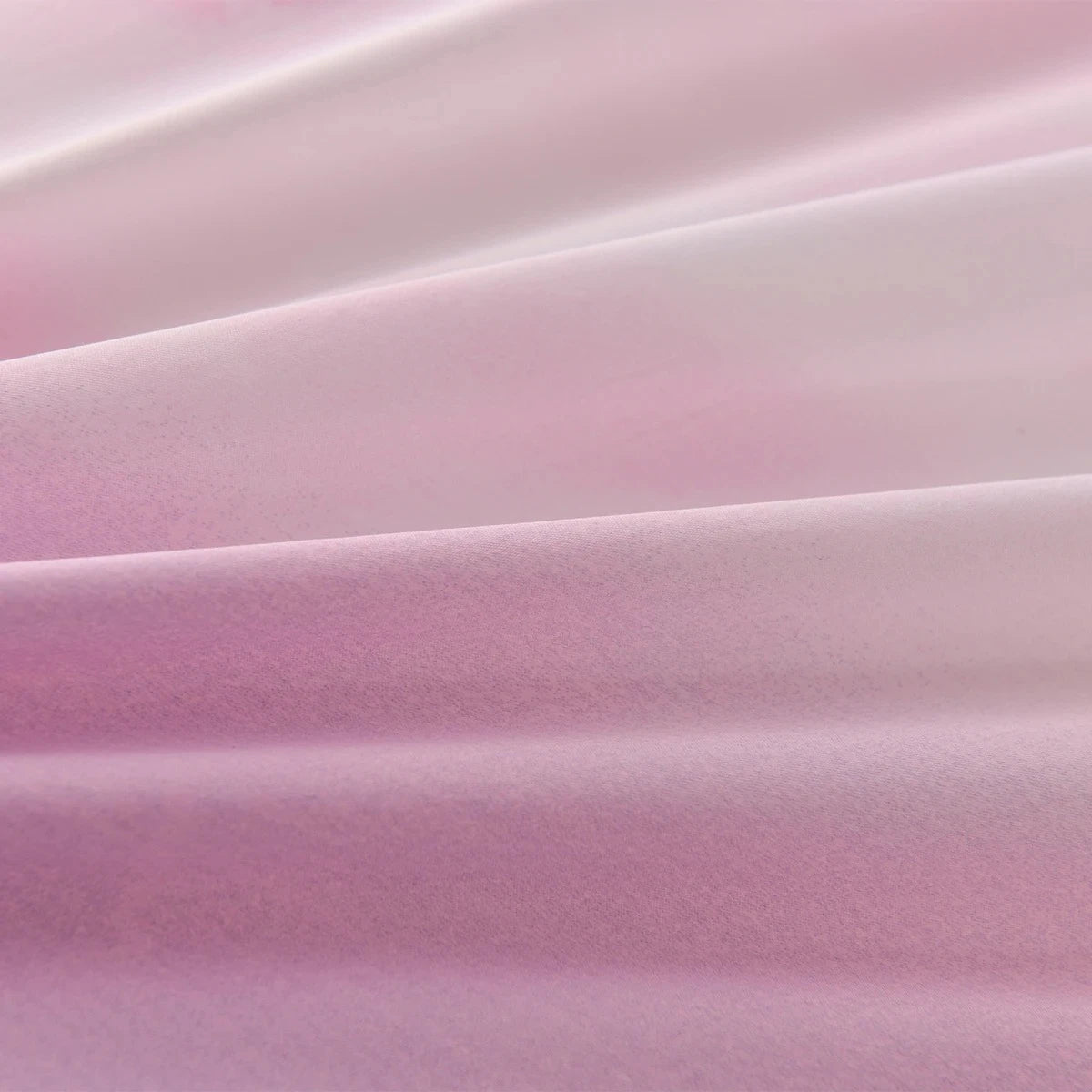 Design details of a Pink and Purple Bedding set